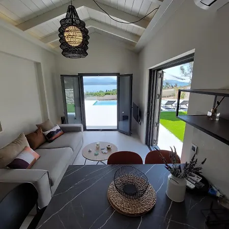 Alekos Houses-elia *