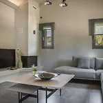 Alekos Houses-elia