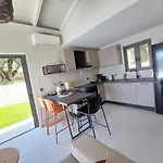 Alekos Houses-elia