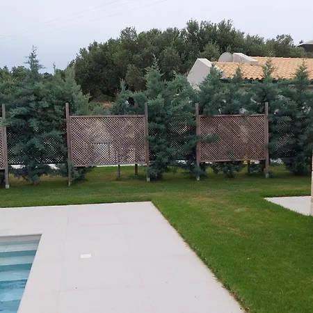 Alekos Houses-elia ليكسوري