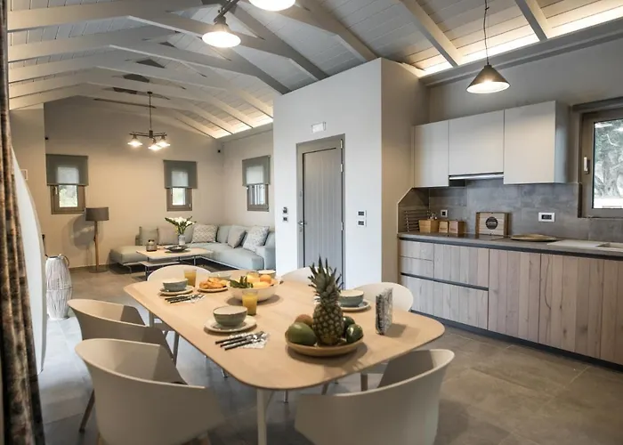 Alekos Houses-elia *