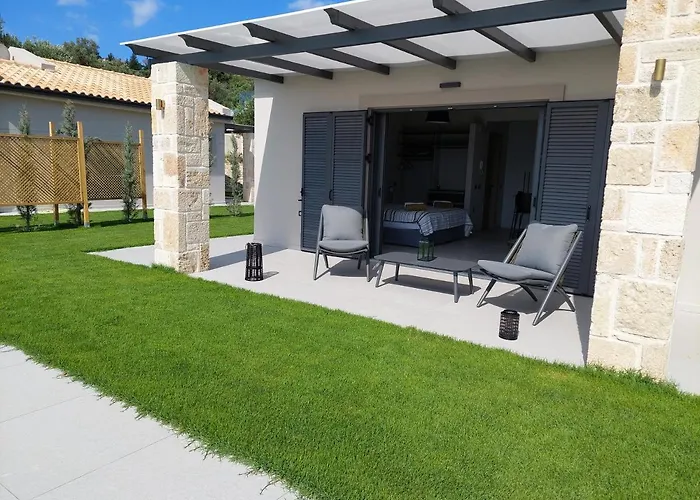 Alekos Houses-elia ليكسوري